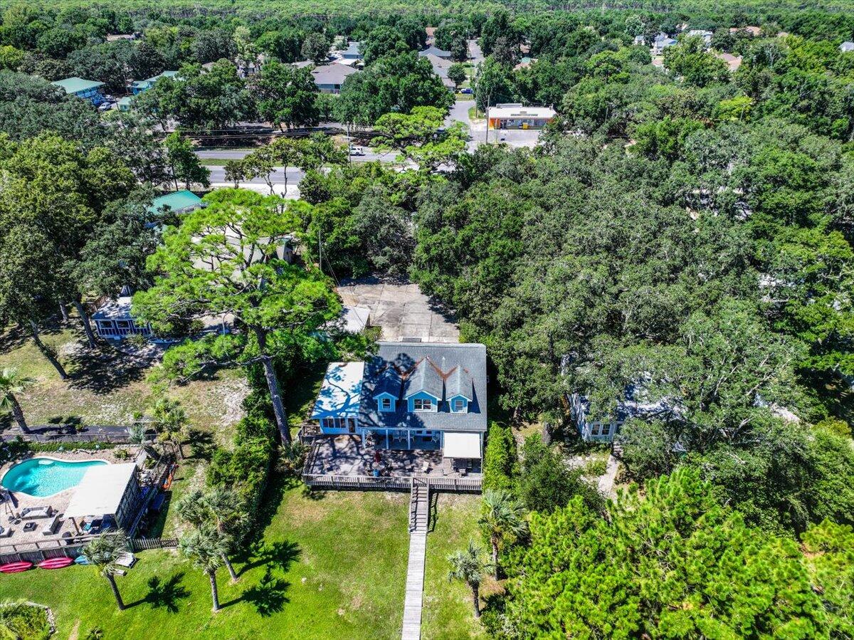 1559 W Highway 98