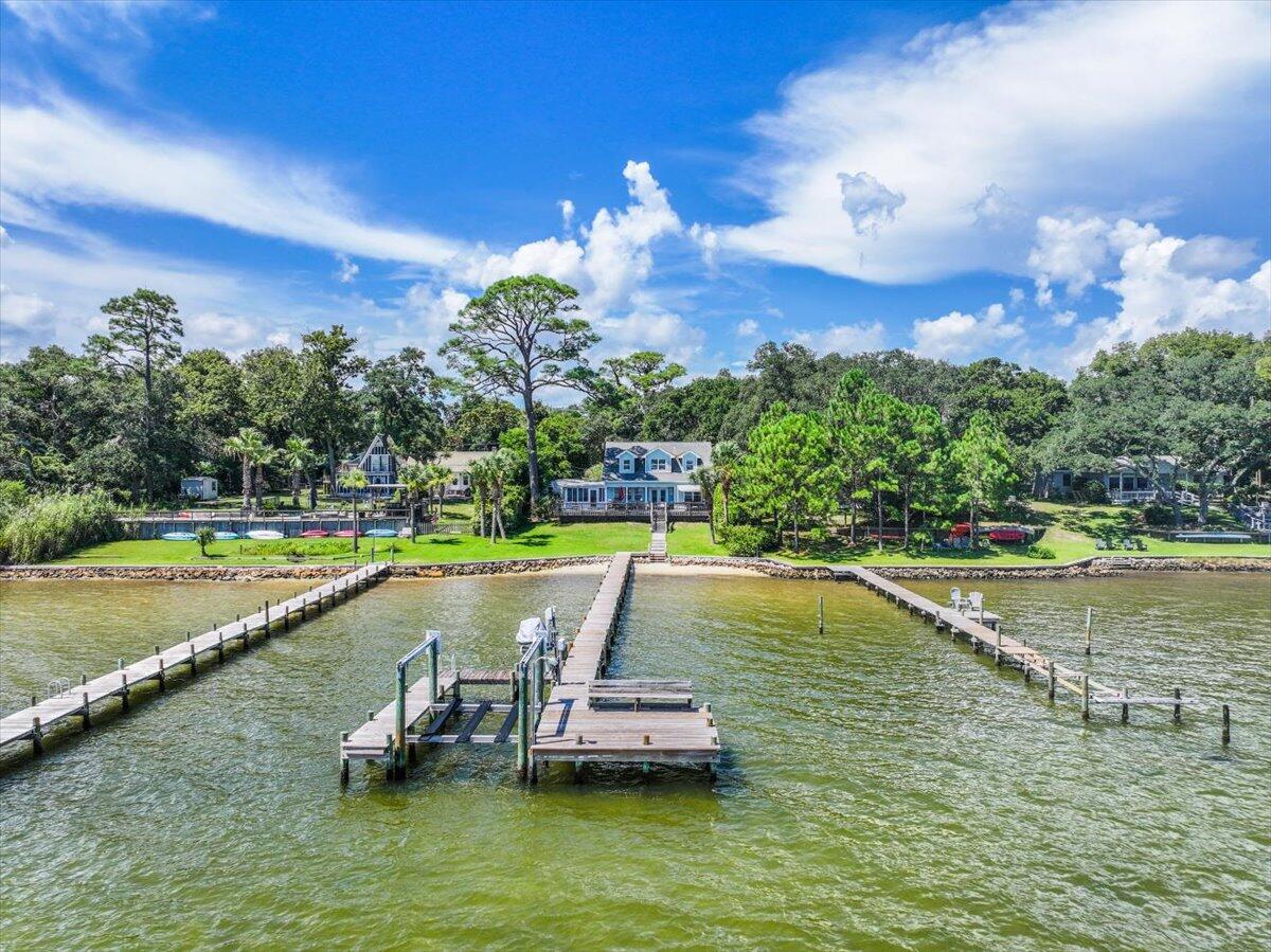 1559 W Highway 98