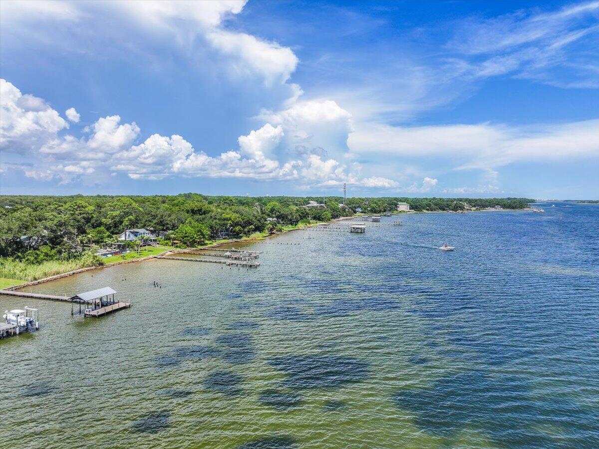 1559 W Highway 98