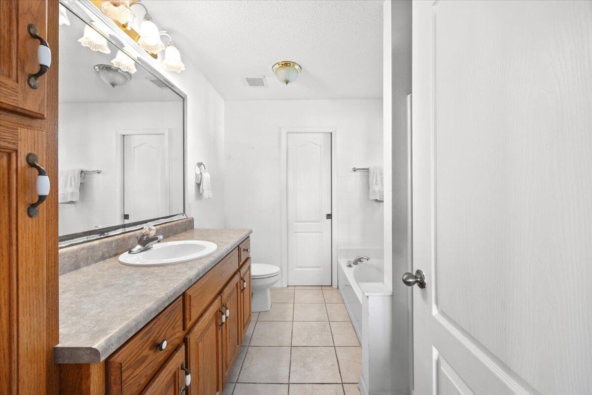1559 W Highway 98