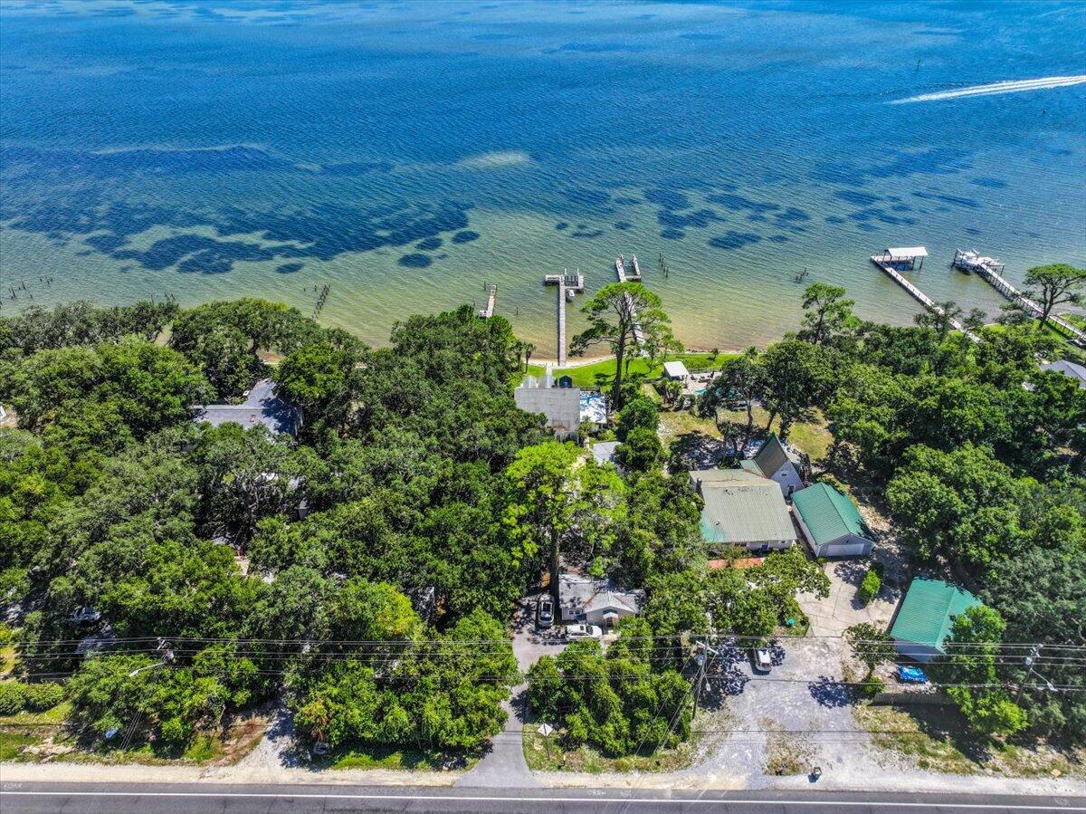 1559 W Highway 98