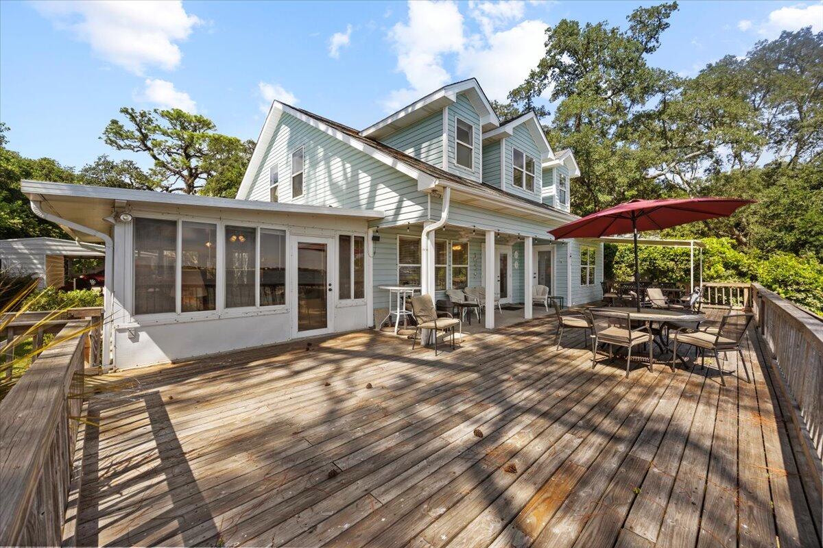 1559 W Highway 98