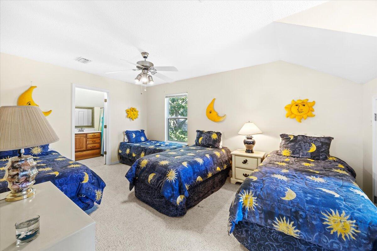 1559 W Highway 98