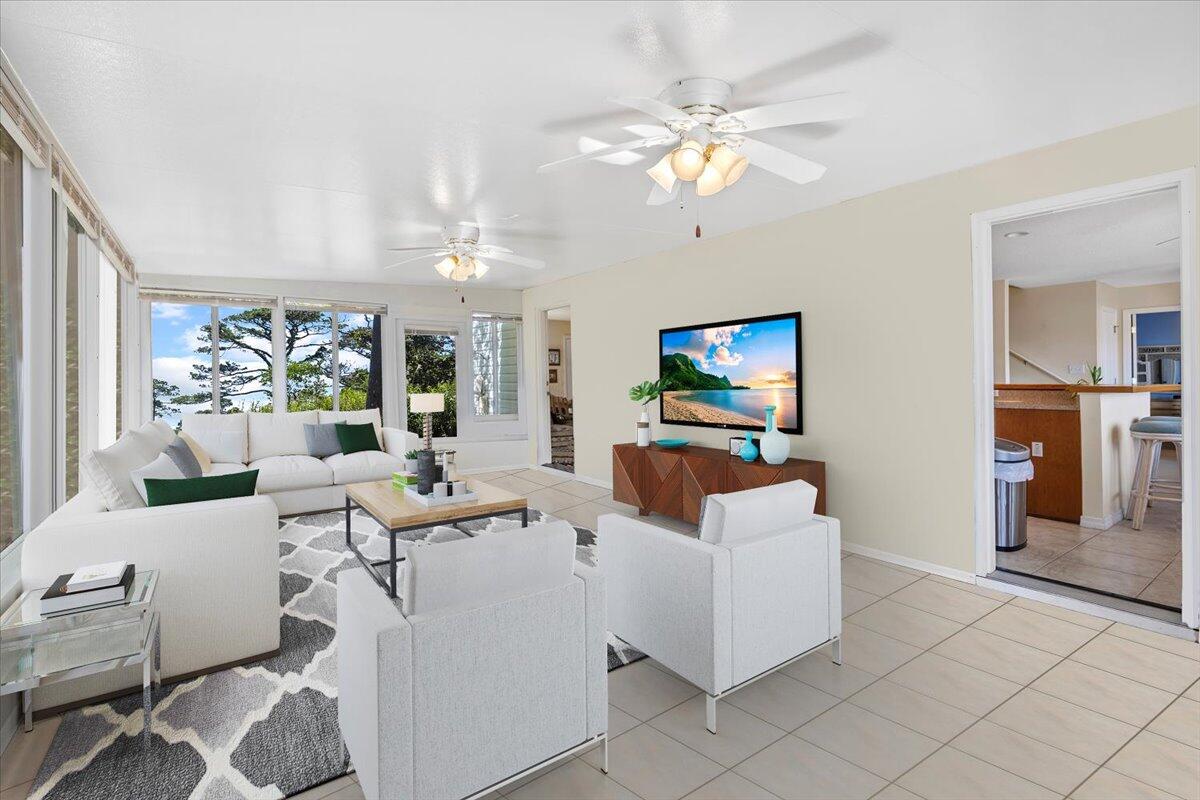 1559 W Highway 98