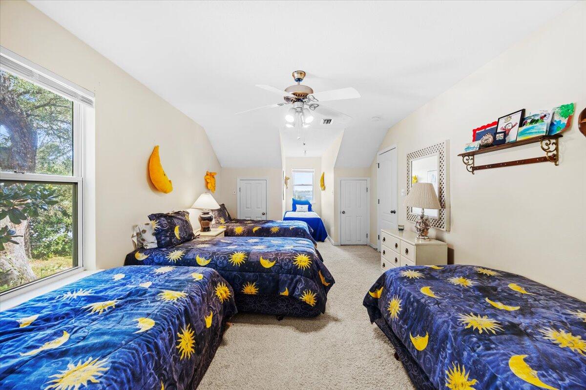 1559 W Highway 98