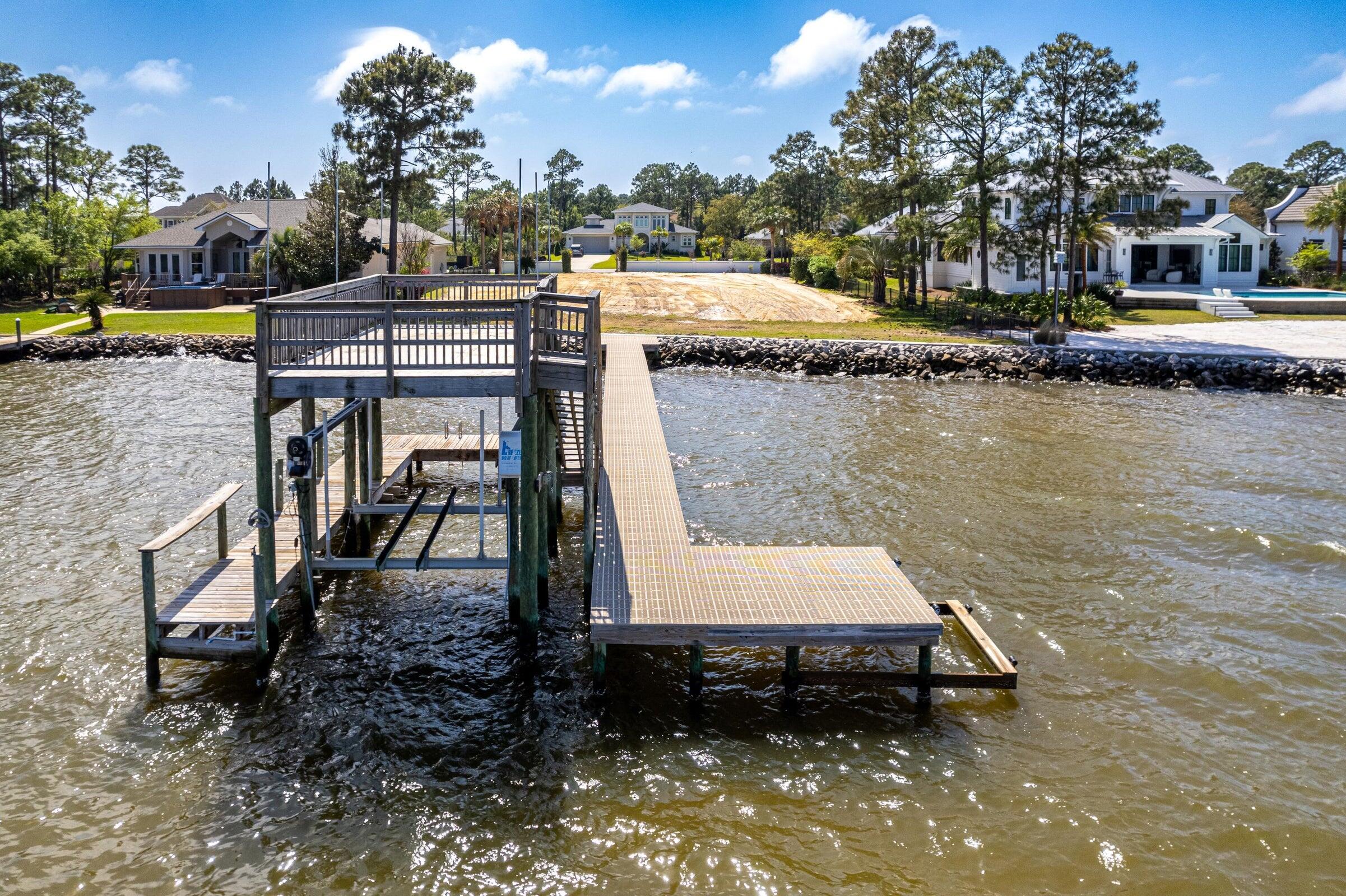 1421 Driftwood Point Road