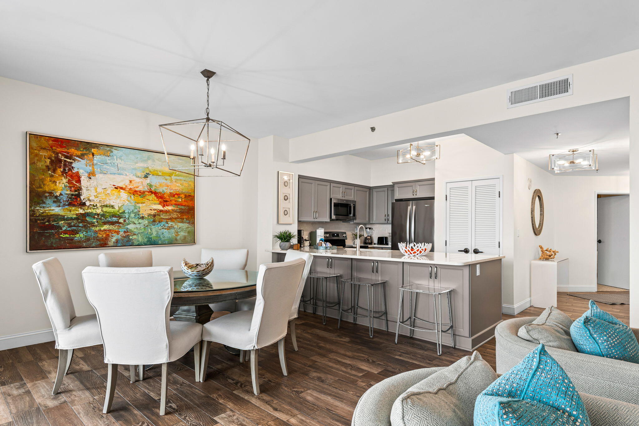 550 Tops L Beach Boulevard # 909