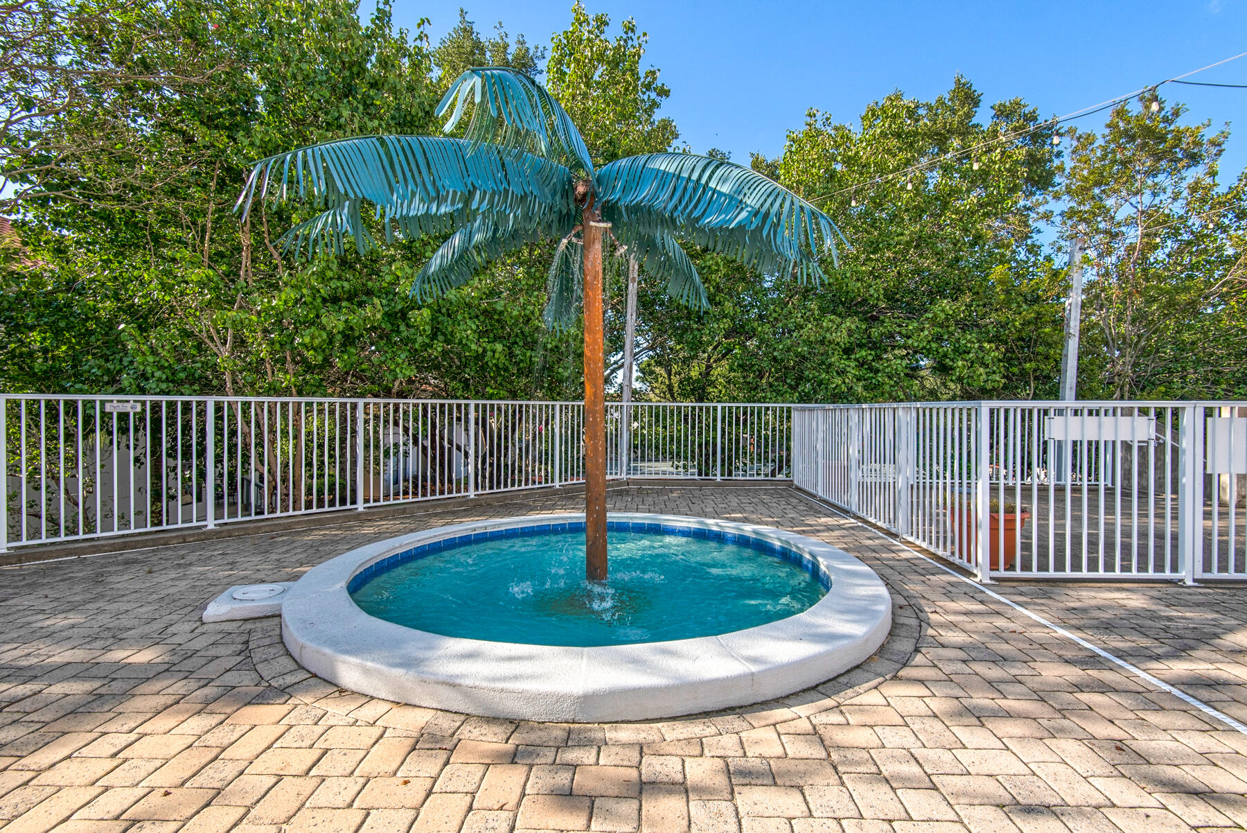 550 Tops L Beach Boulevard # 909