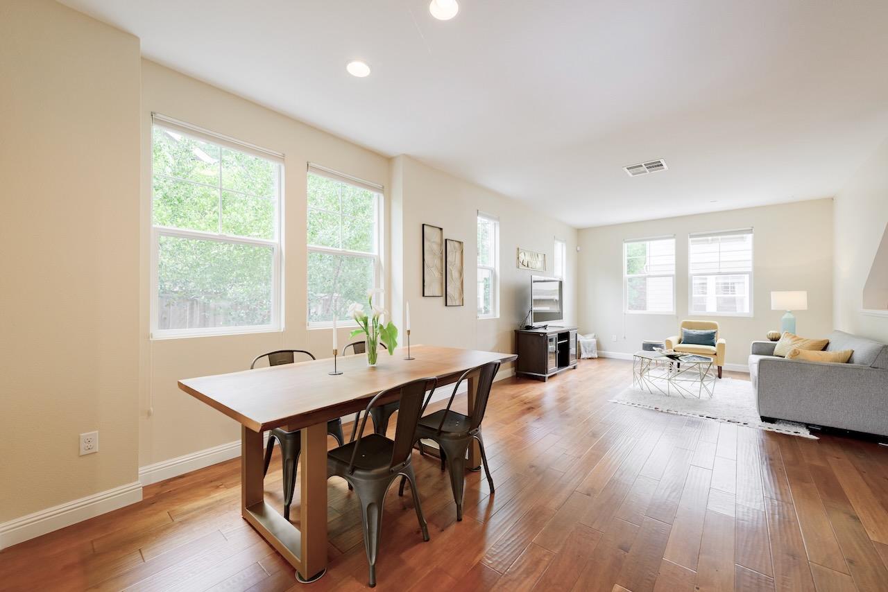 237 Bluebonnet LN 304