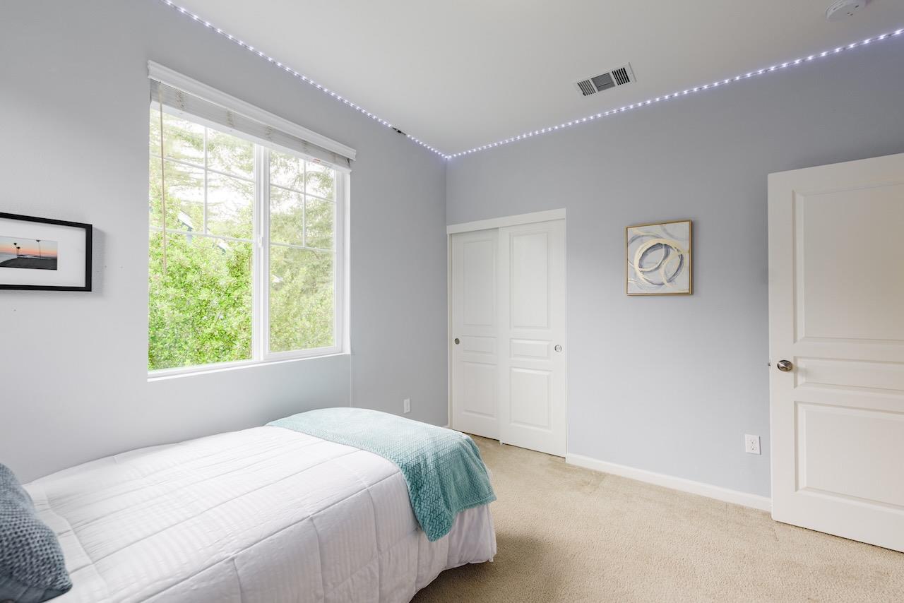 237 Bluebonnet LN 304