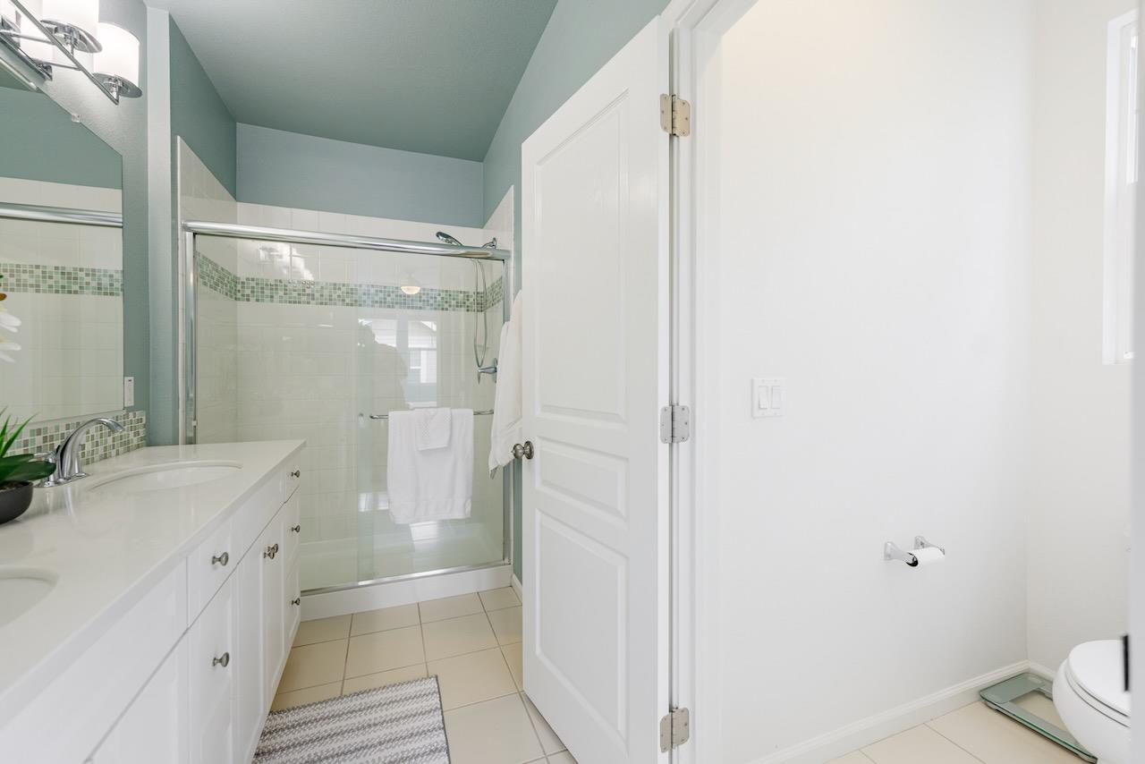 237 Bluebonnet LN 304