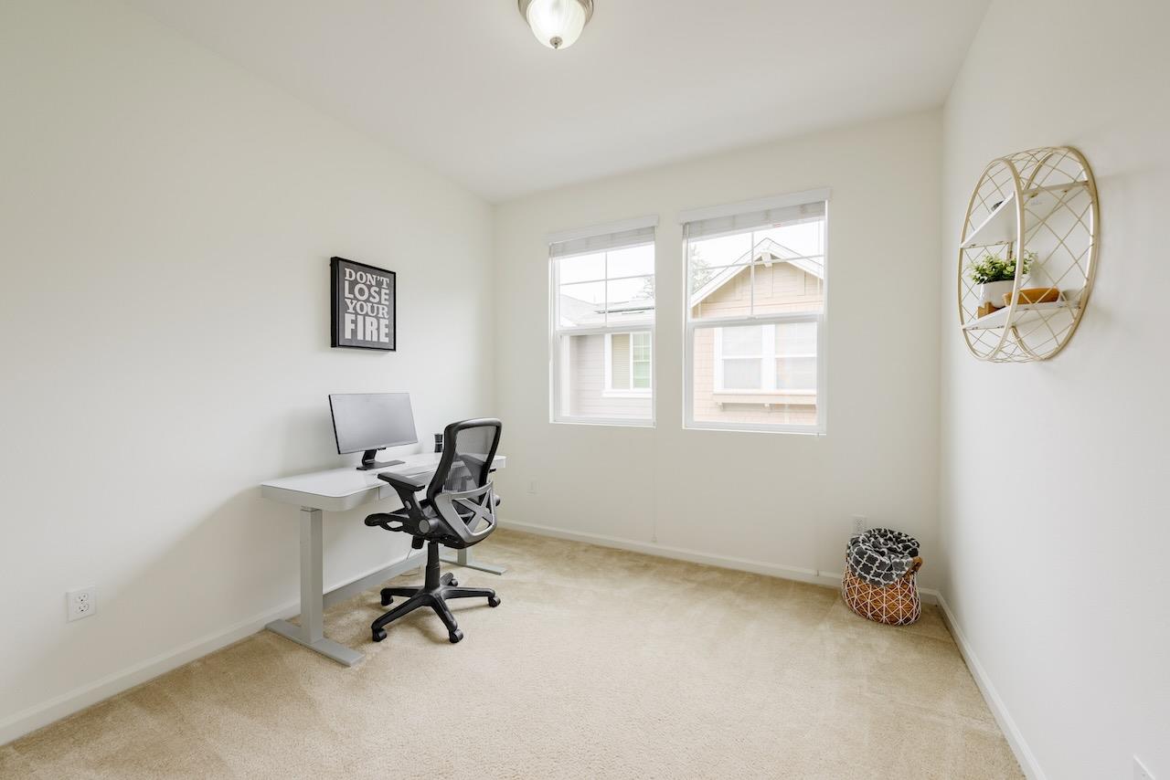 237 Bluebonnet LN 304