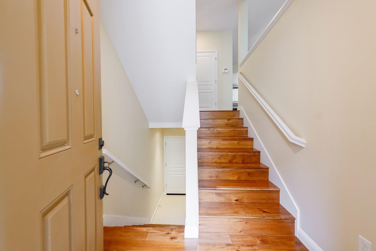 237 Bluebonnet LN 304