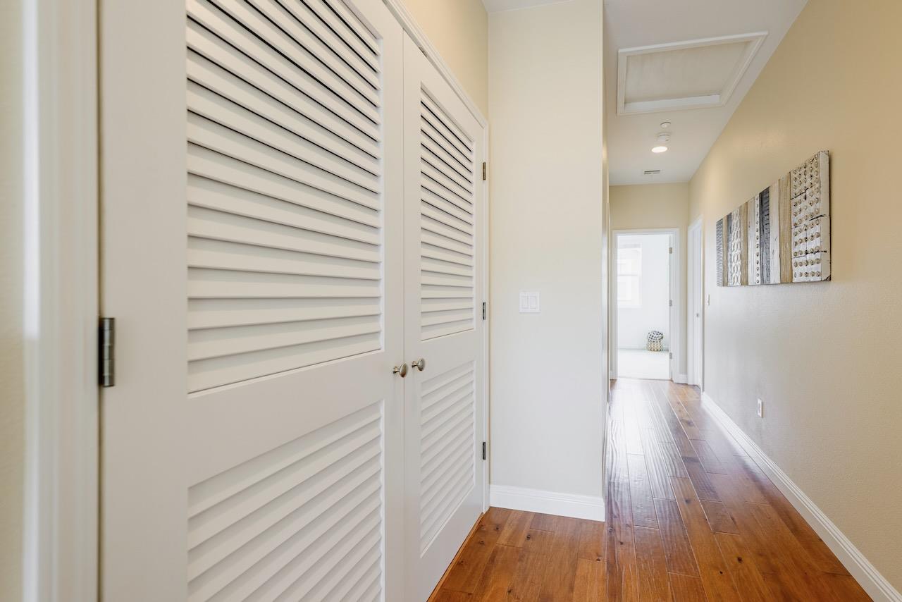 237 Bluebonnet LN 304