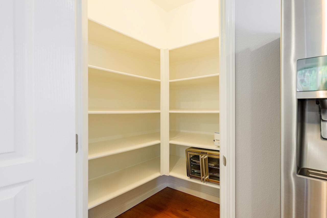 237 Bluebonnet LN 304