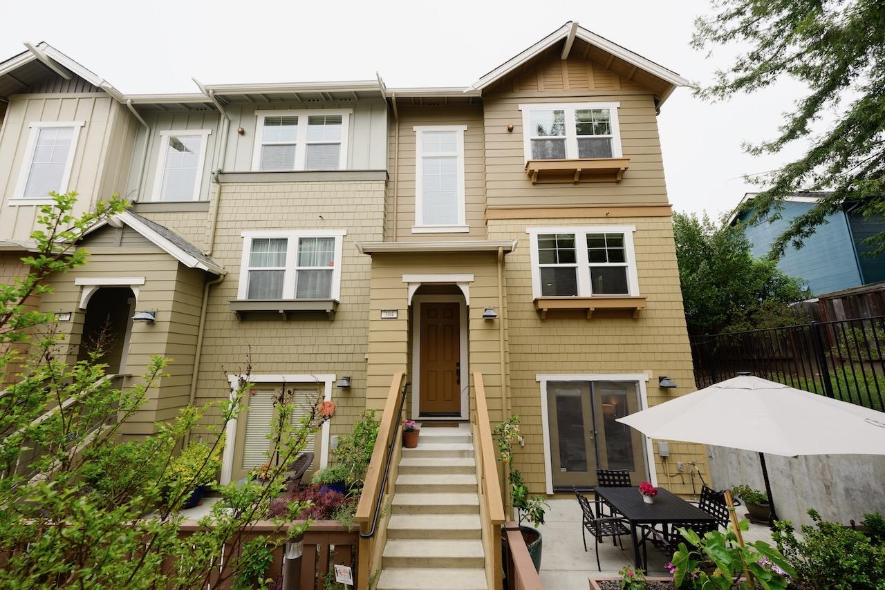 237 Bluebonnet LN 304