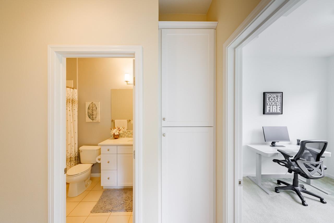 237 Bluebonnet LN 304