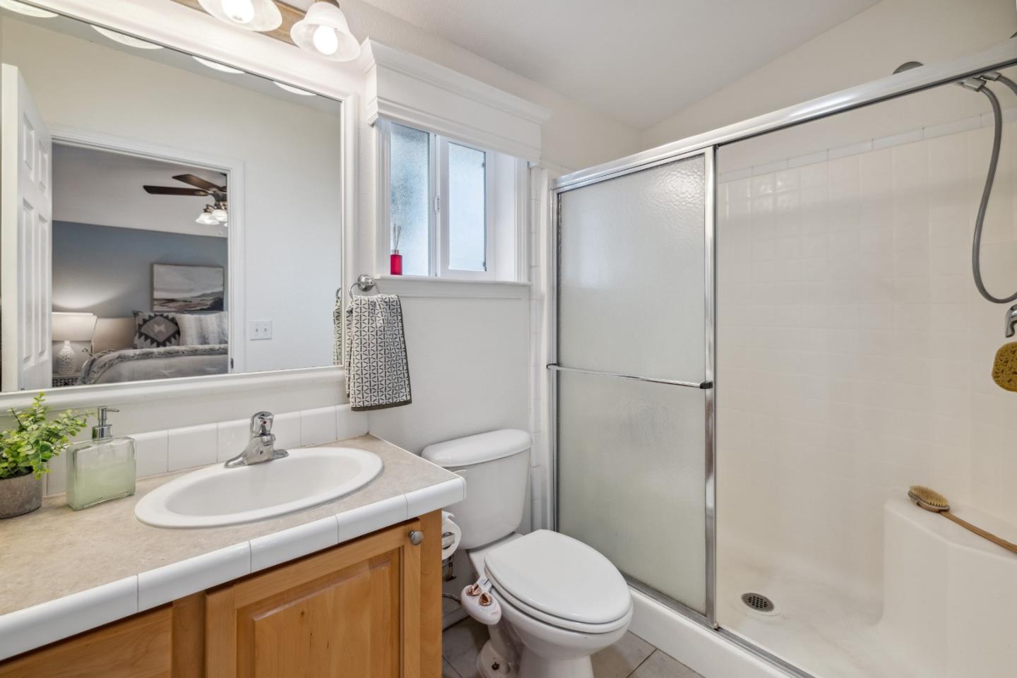 3060 Porter ST 18