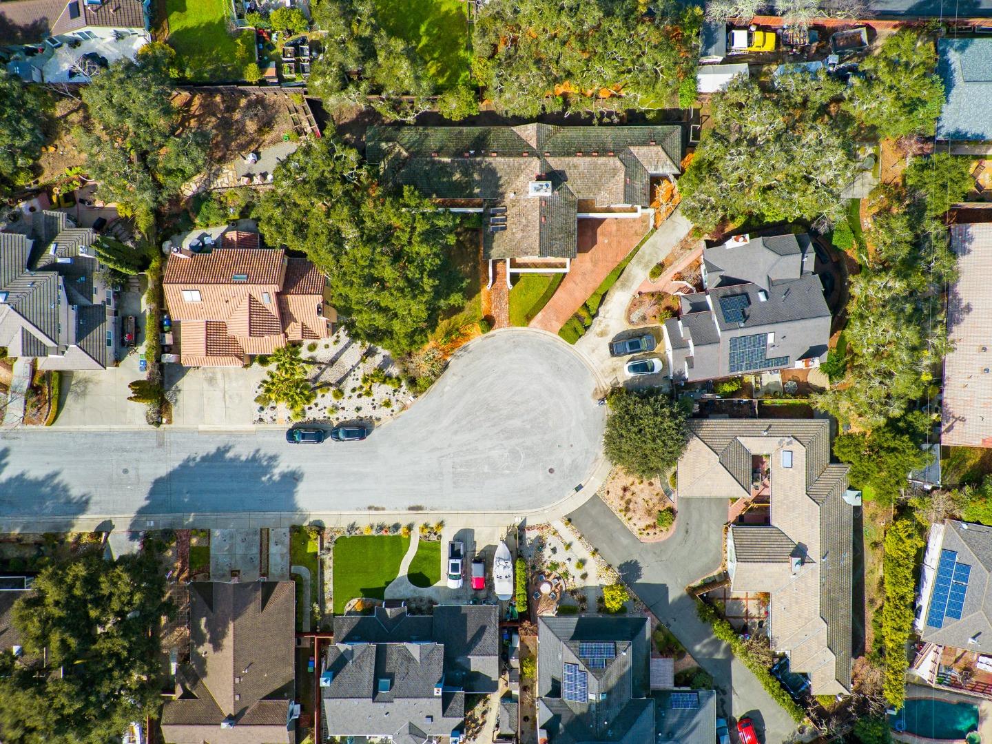 25 Bay Laurel Court