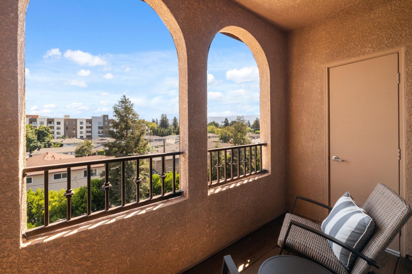 801 South Winchester 2402