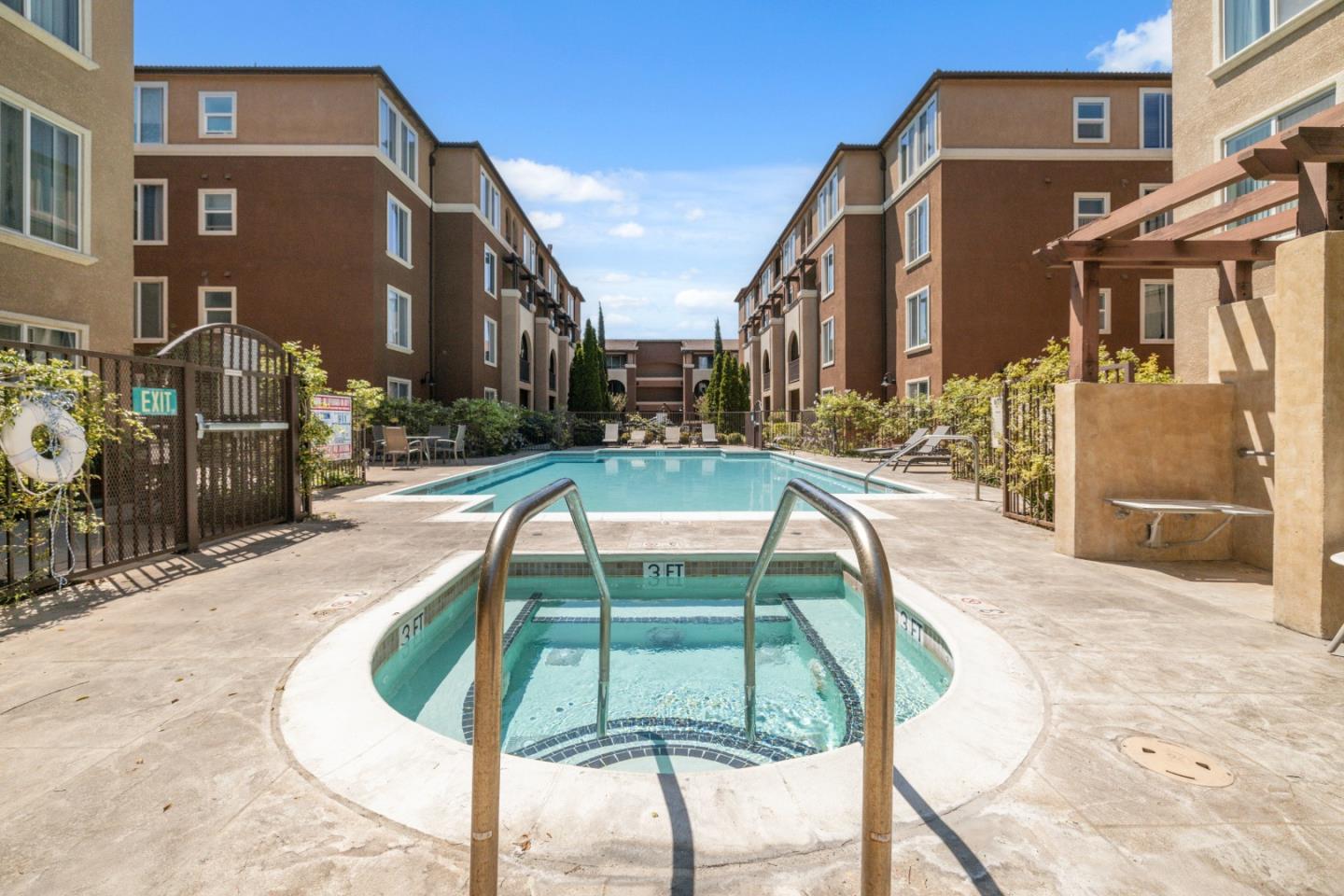 801 South Winchester 2402