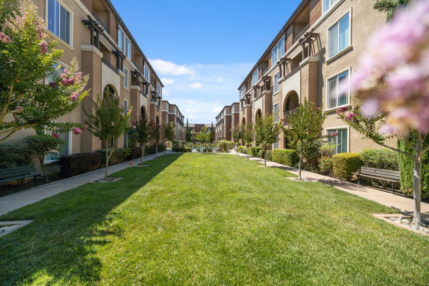 801 South Winchester 2402