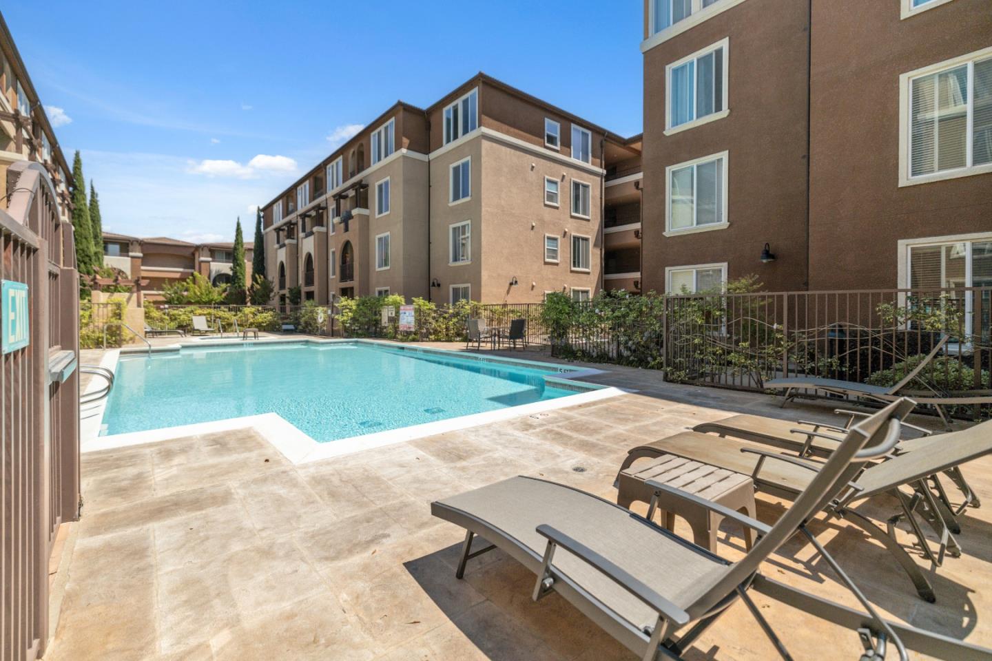 801 South Winchester 2402