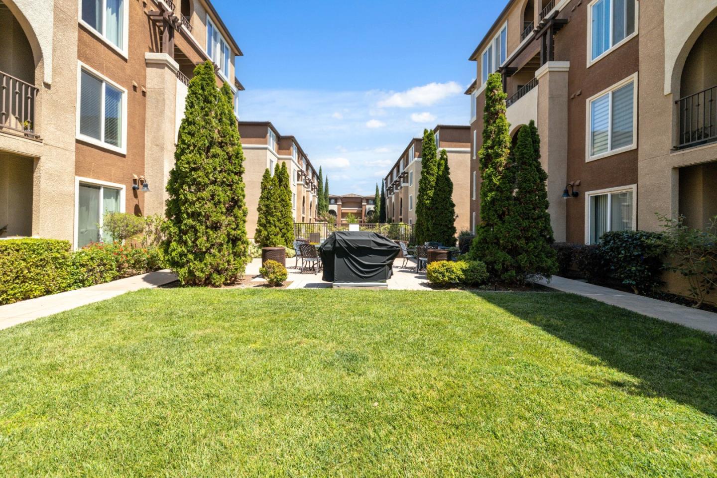 801 South Winchester 2402