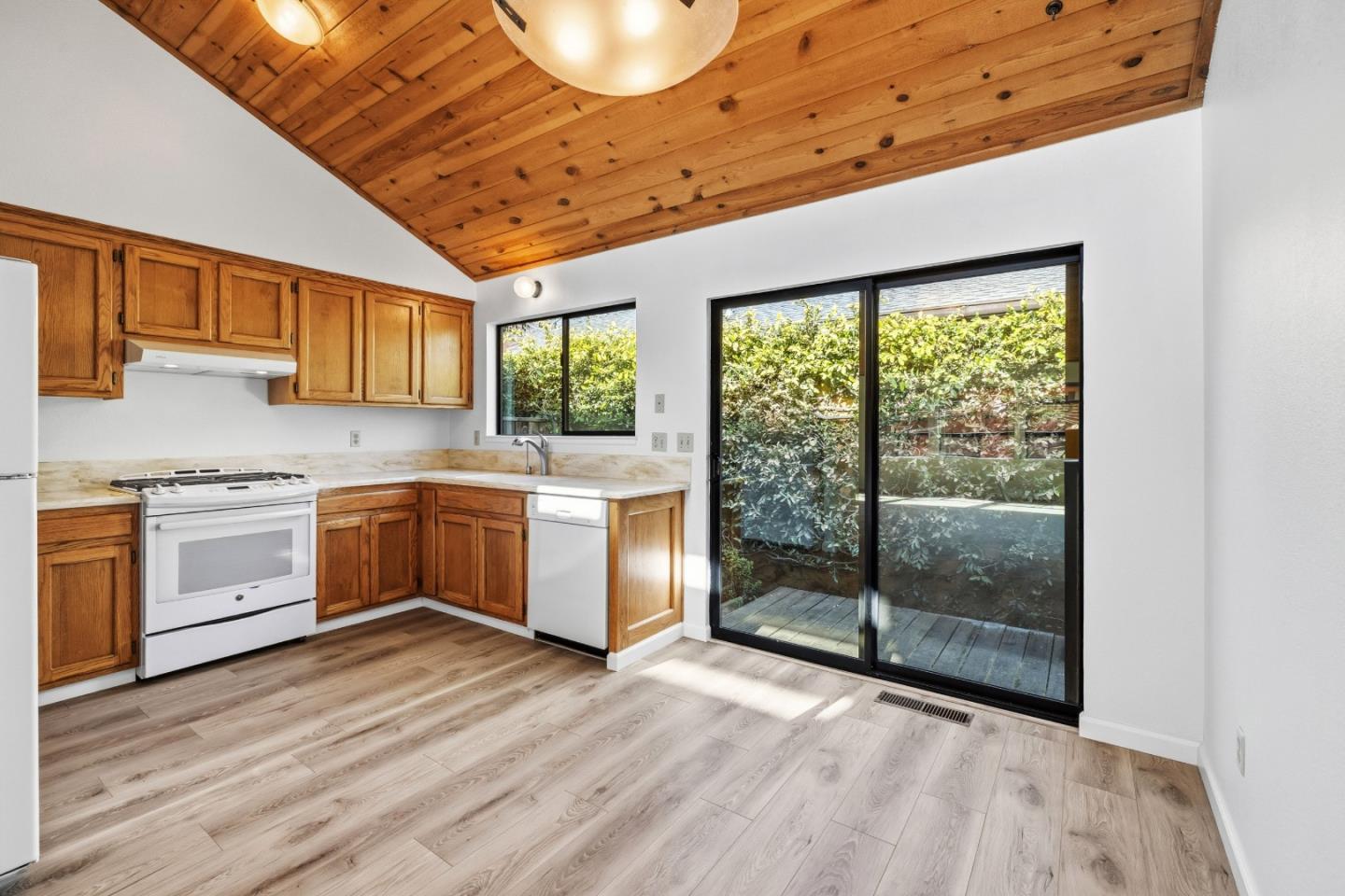 2258 Juan Pablo Lane