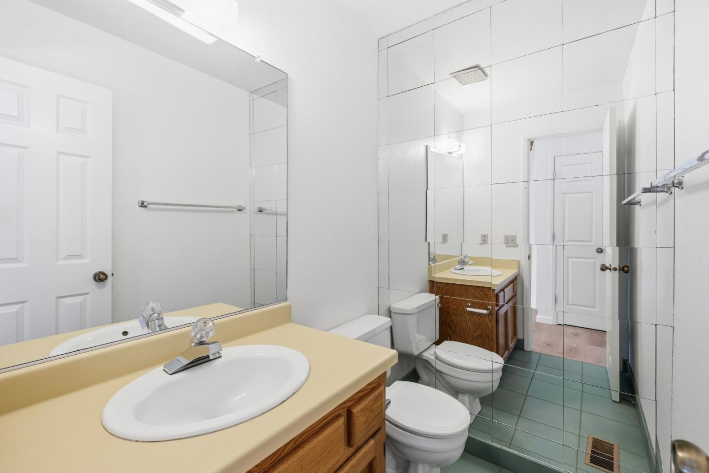 2258 Juan Pablo Lane