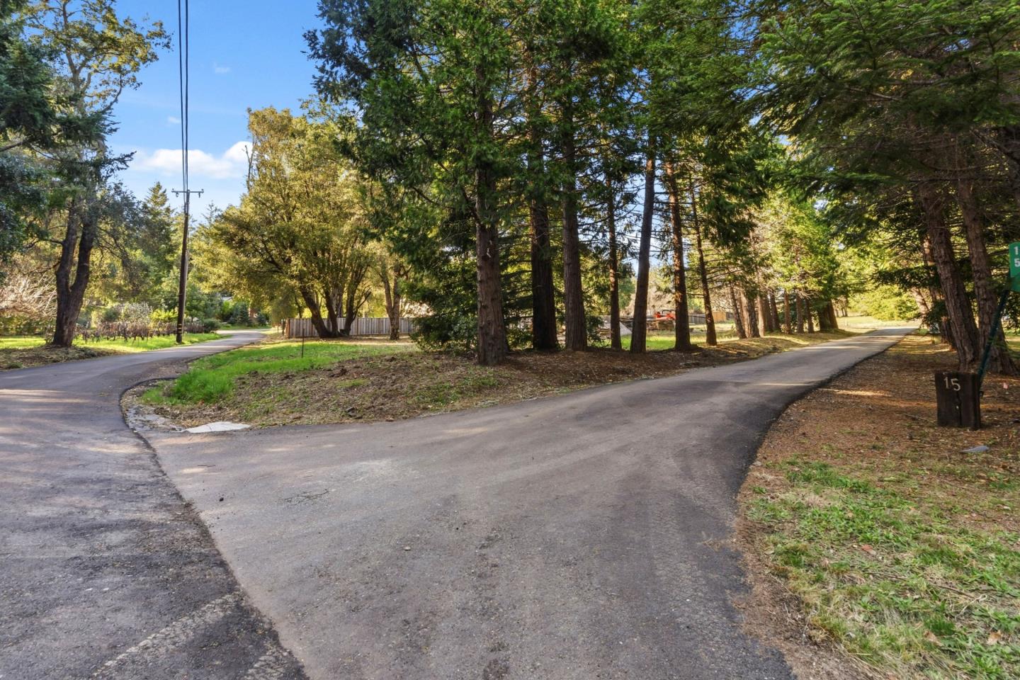 15 Braemoor Drive
