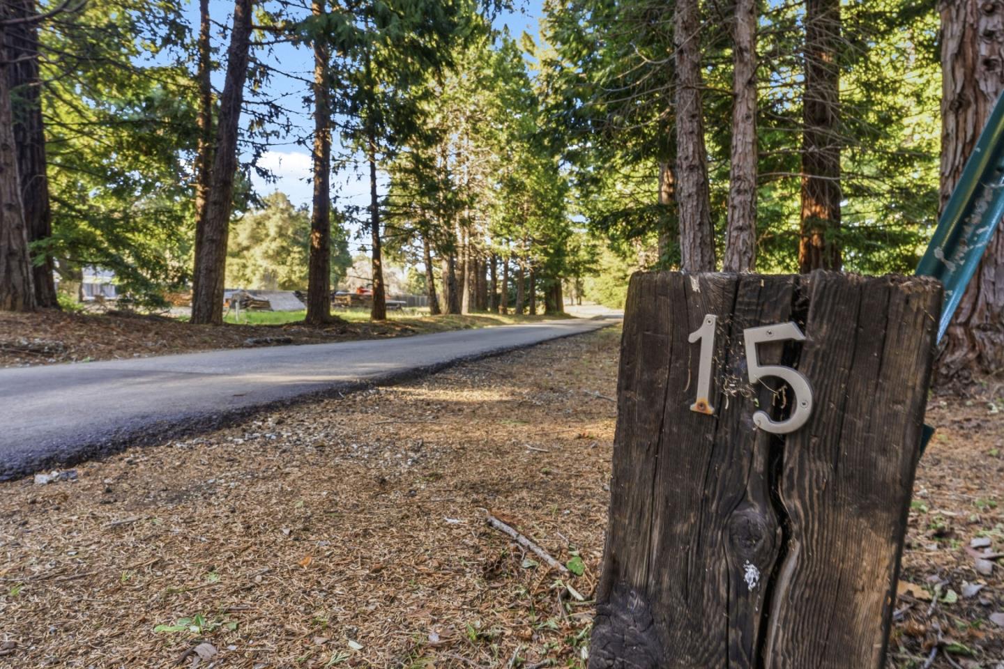 15 Braemoor Drive