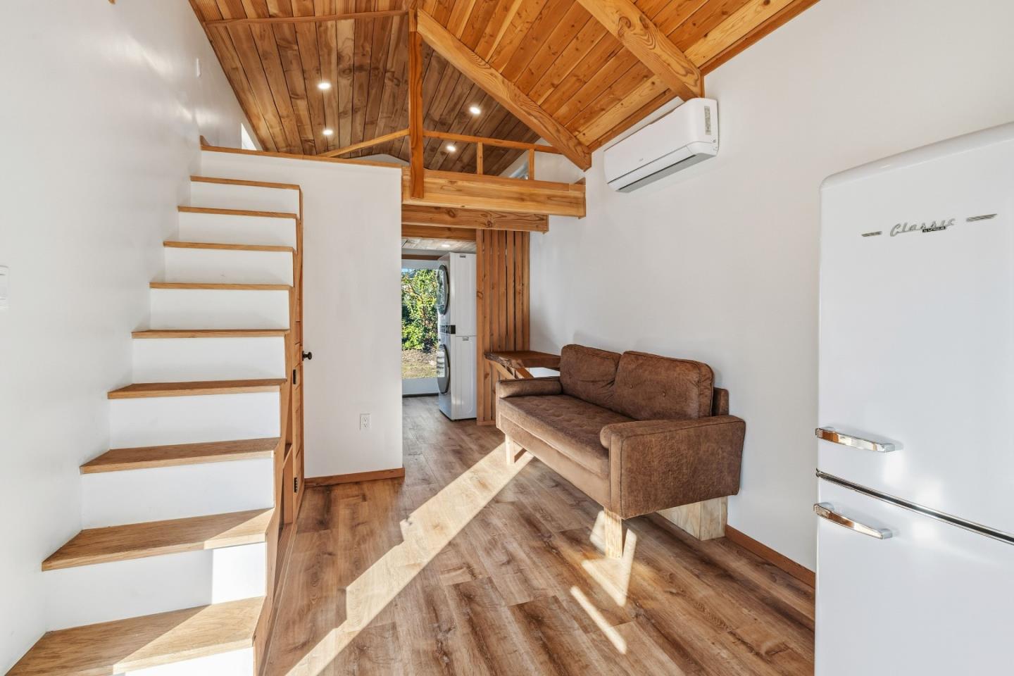 15 Braemoor Drive