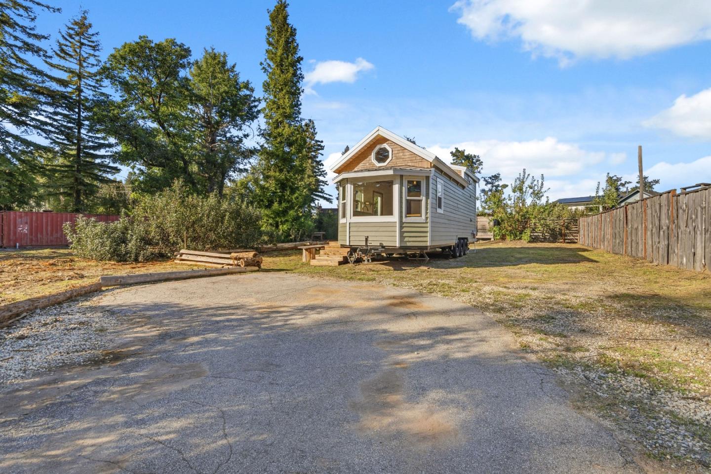 15 Braemoor Drive