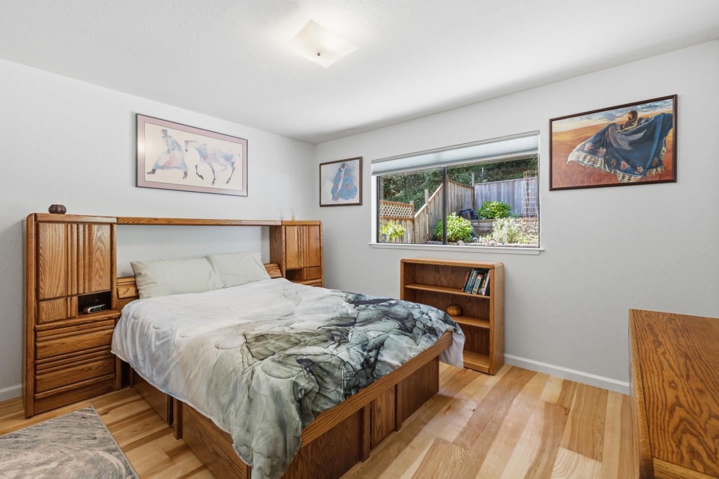 10931 Sequoia Avenue