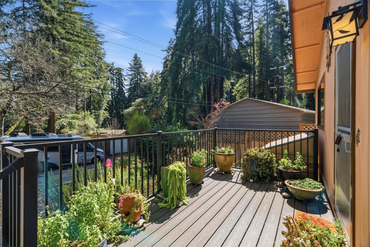 10931 Sequoia Avenue