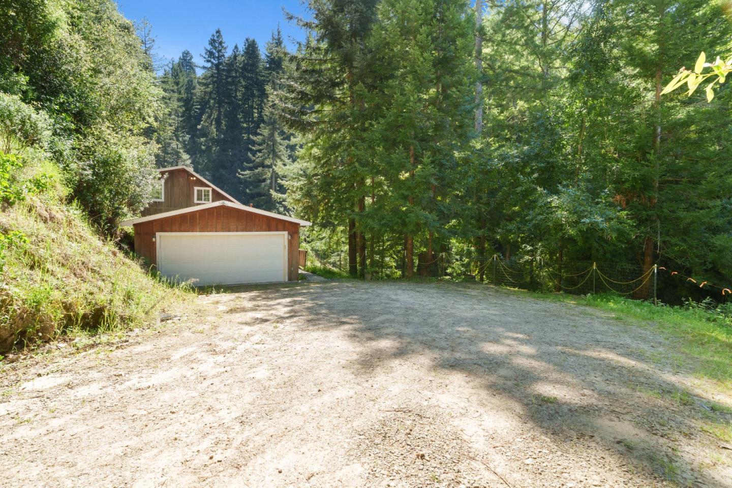 2950 Bear Canyon Road