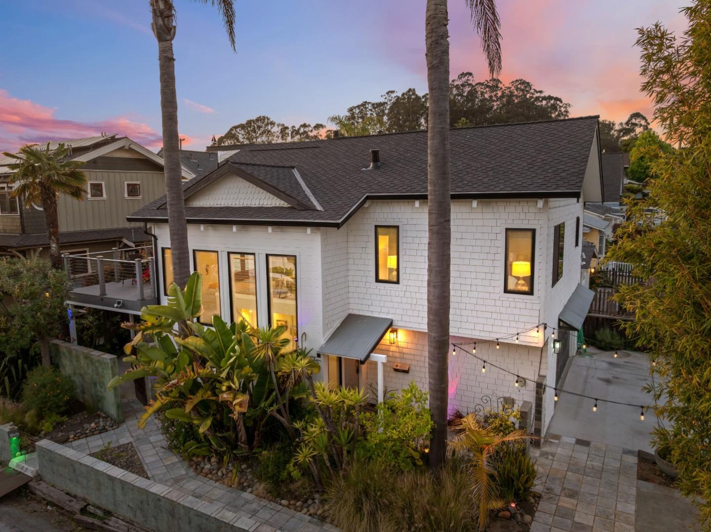 417 Alta Loma LN