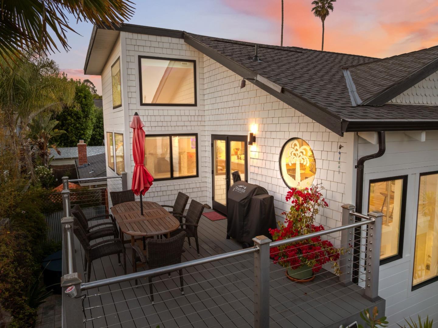 417 Alta Loma LN