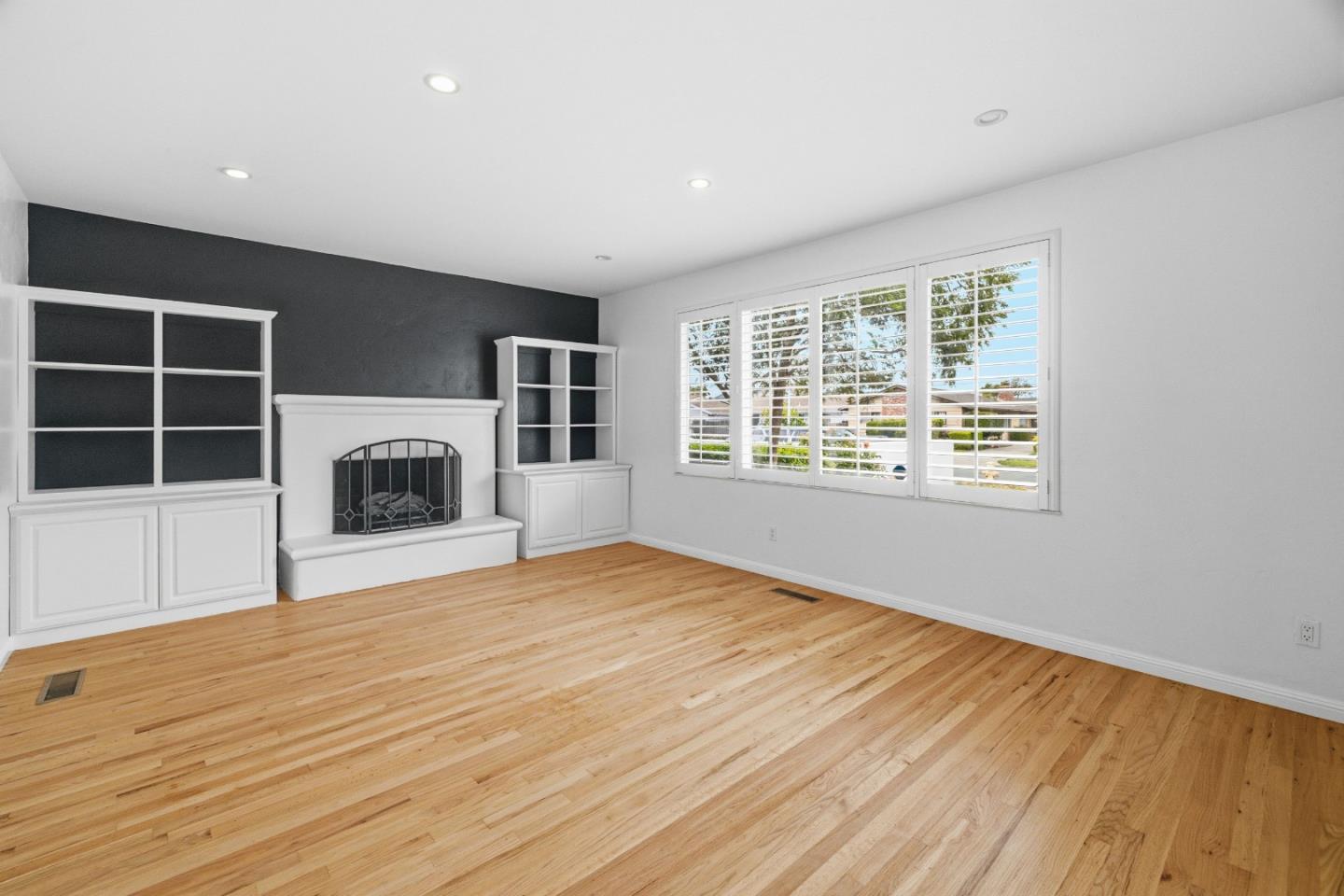 739 Bellarmine Drive