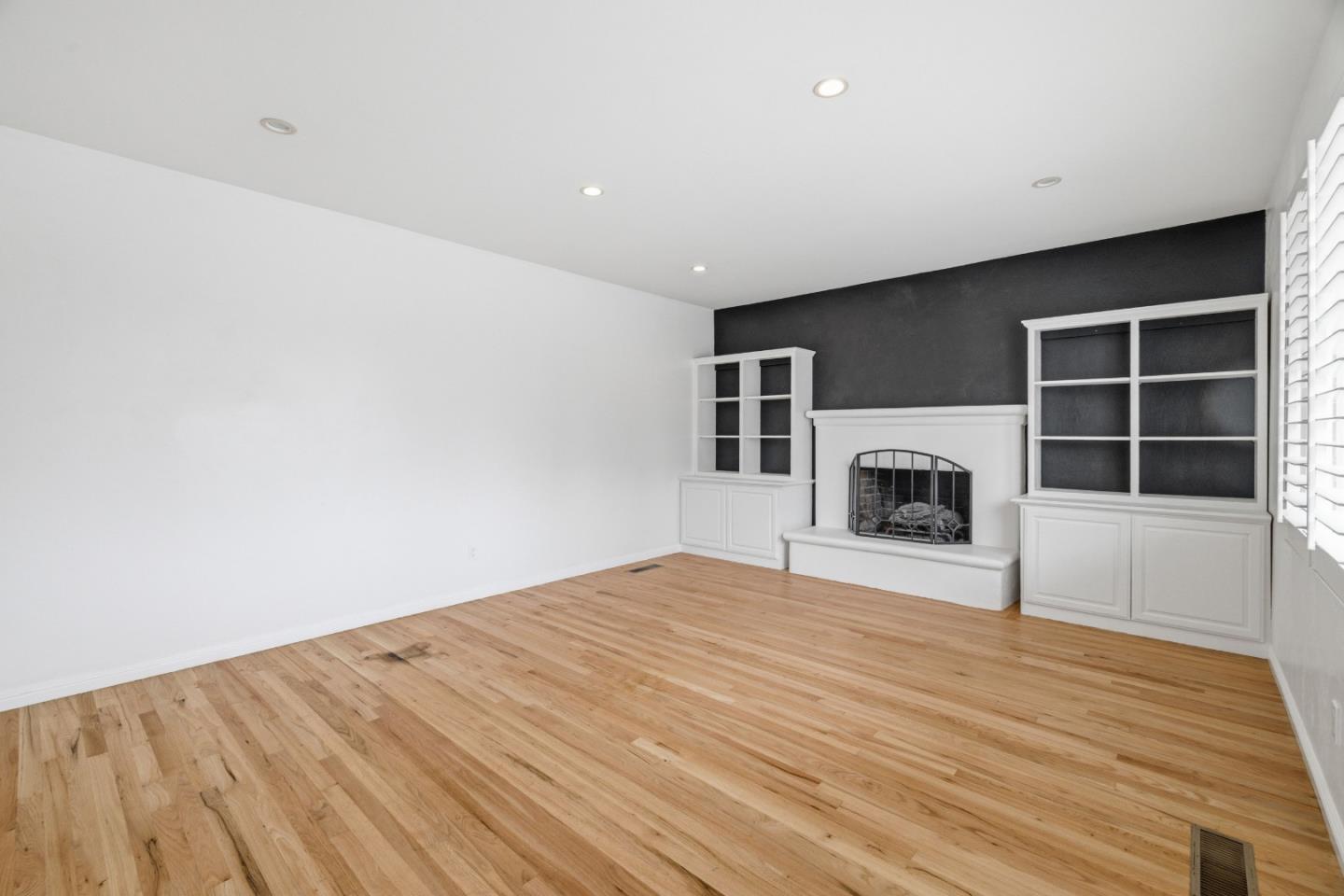 739 Bellarmine Drive