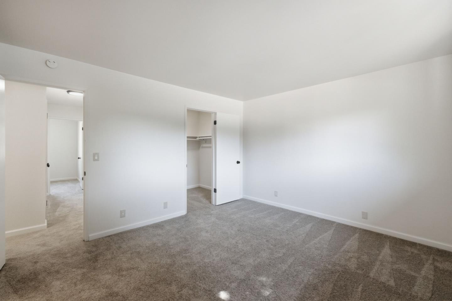 194 Oakbrook Circle