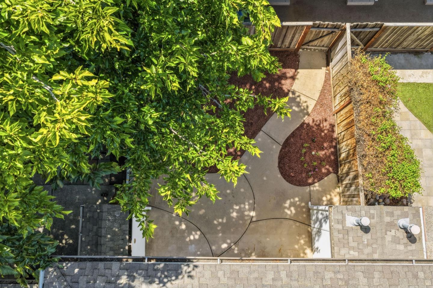194 Oakbrook Circle