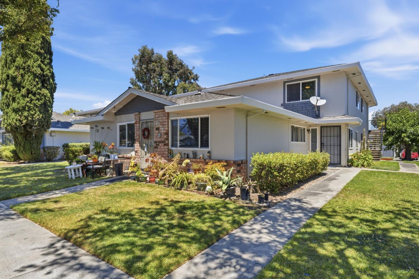 343 Blossom Hill RD 2