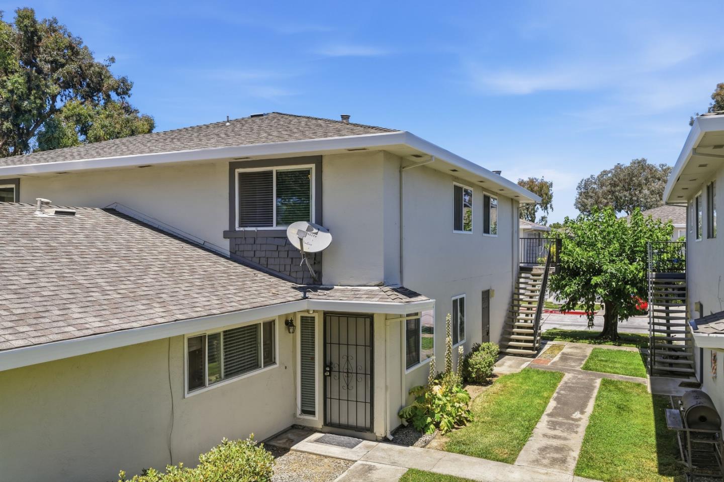 343 Blossom Hill RD 2