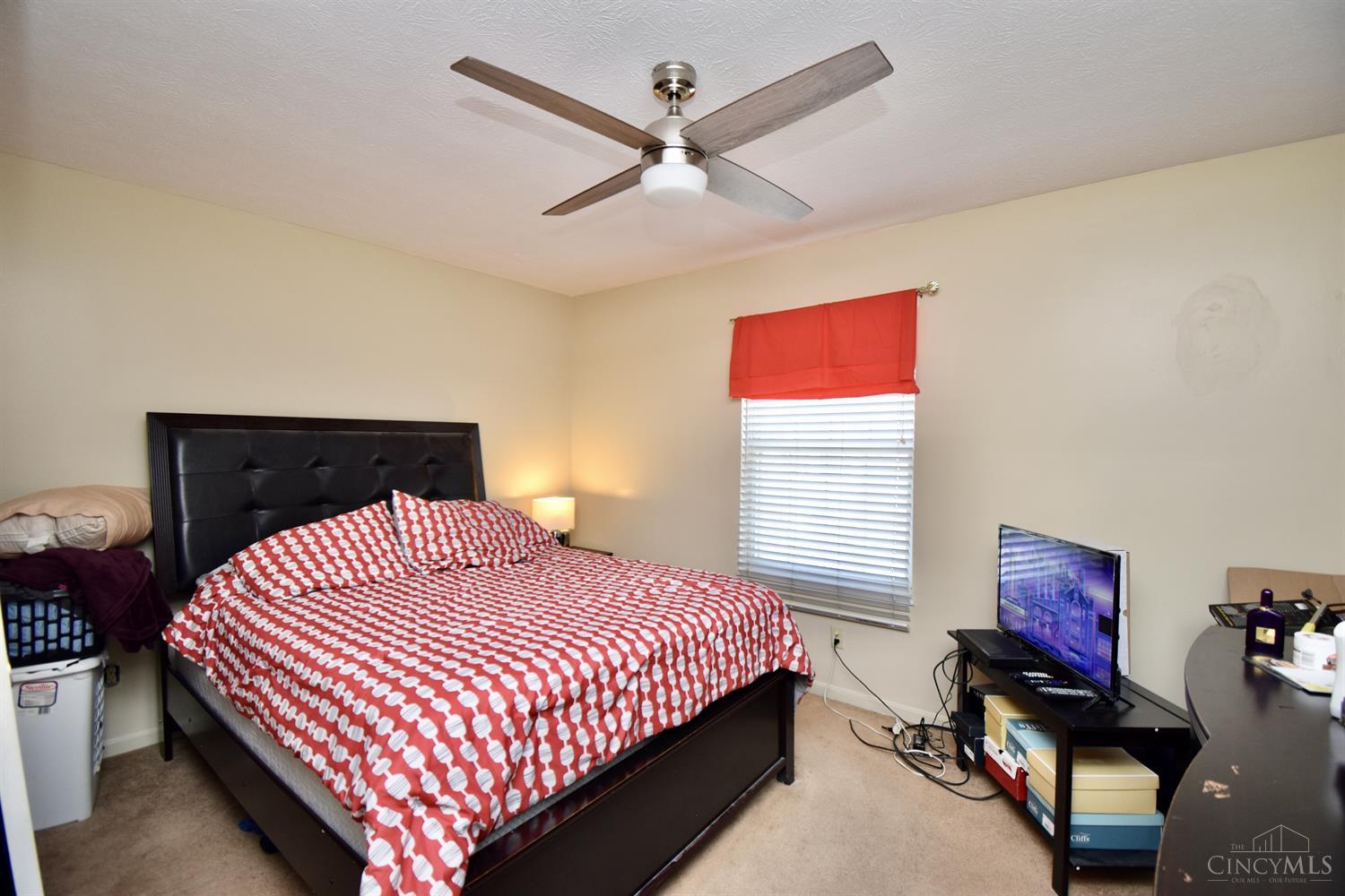 976 Venetian Terrace