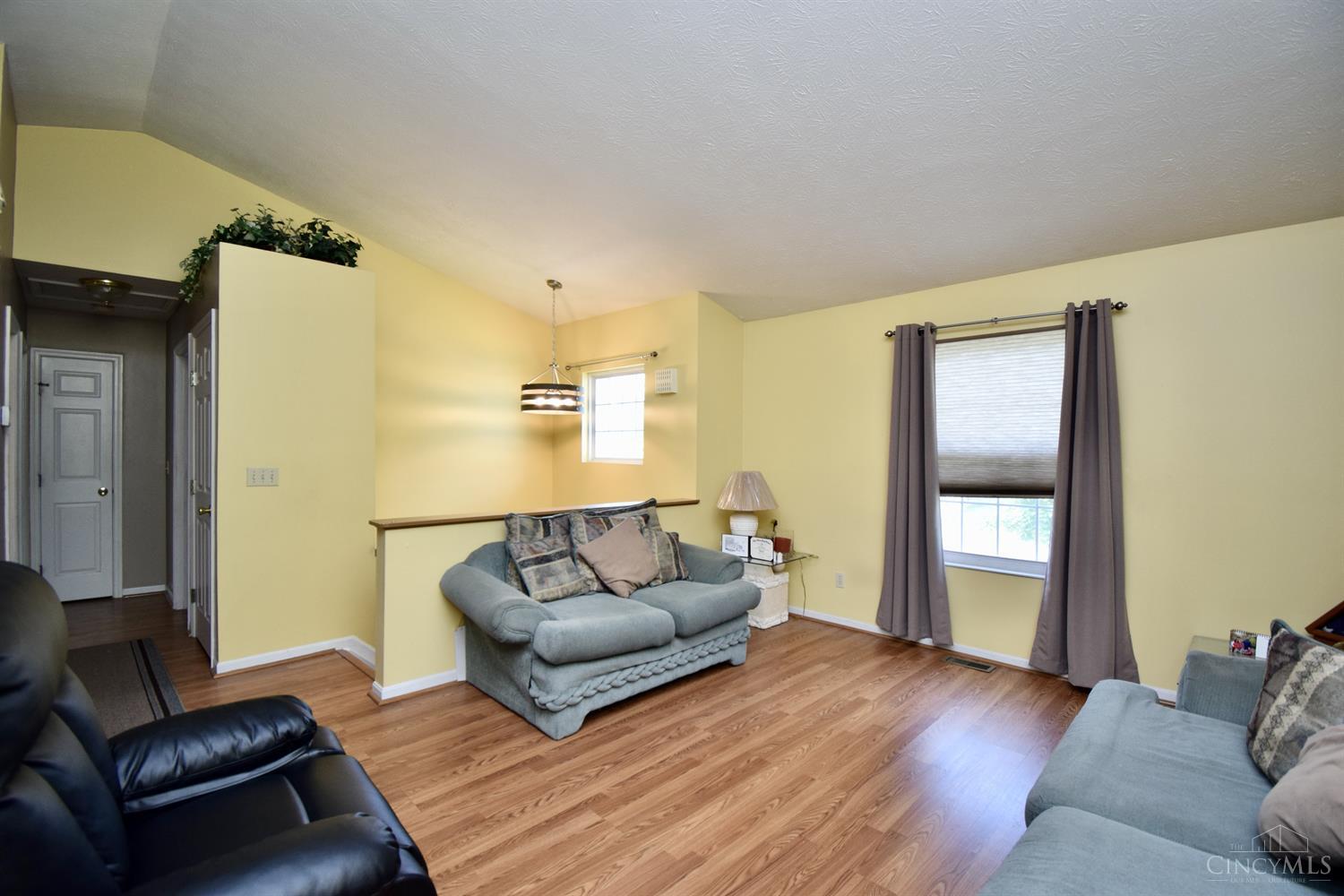 976 Venetian Terrace