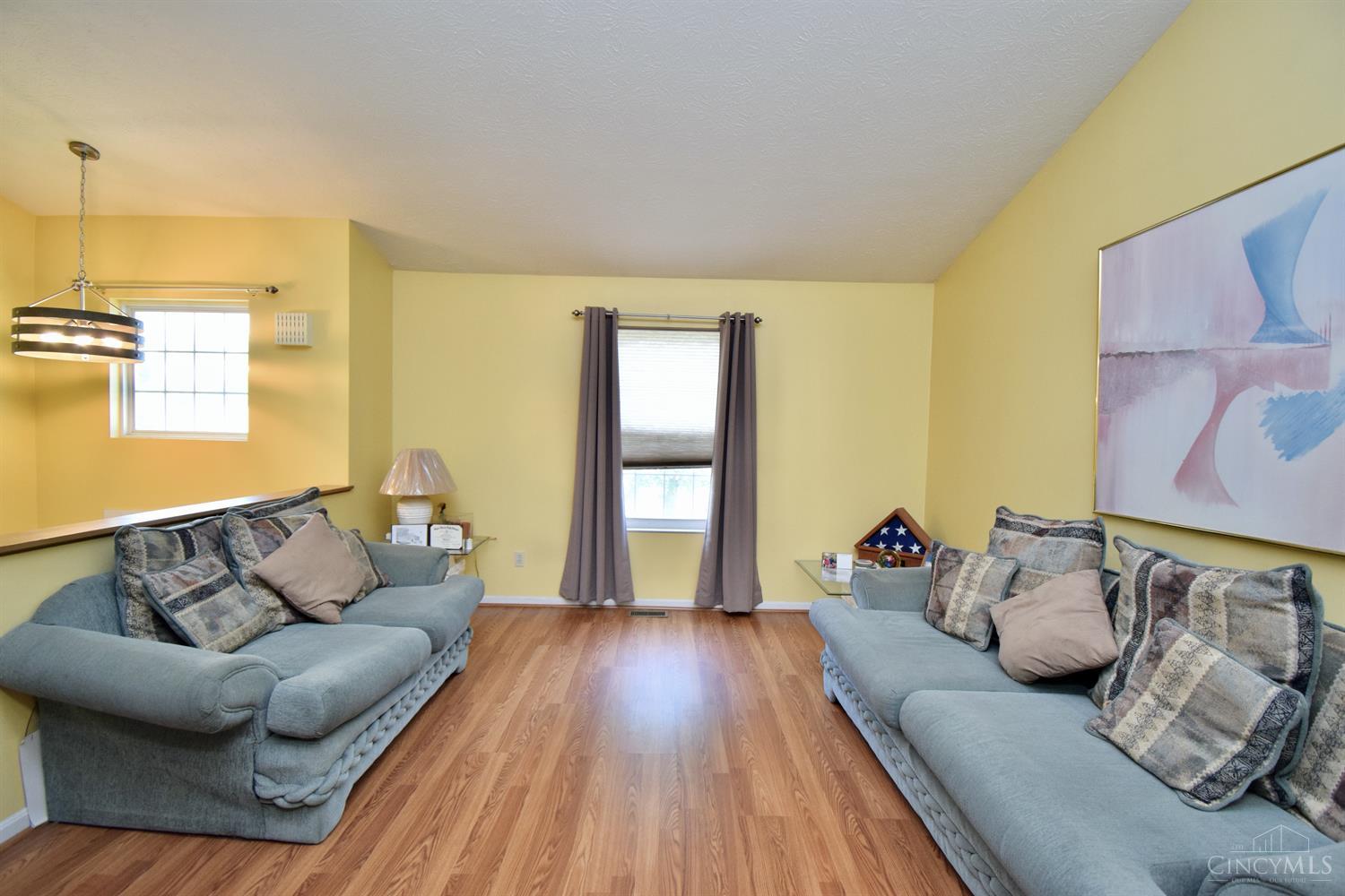 976 Venetian Terrace