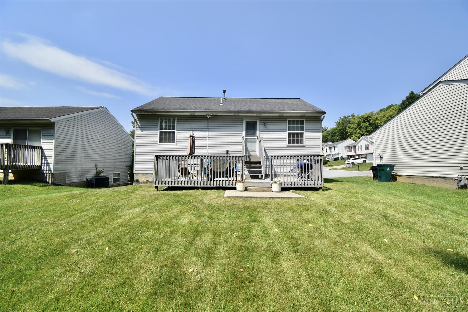 976 Venetian Terrace