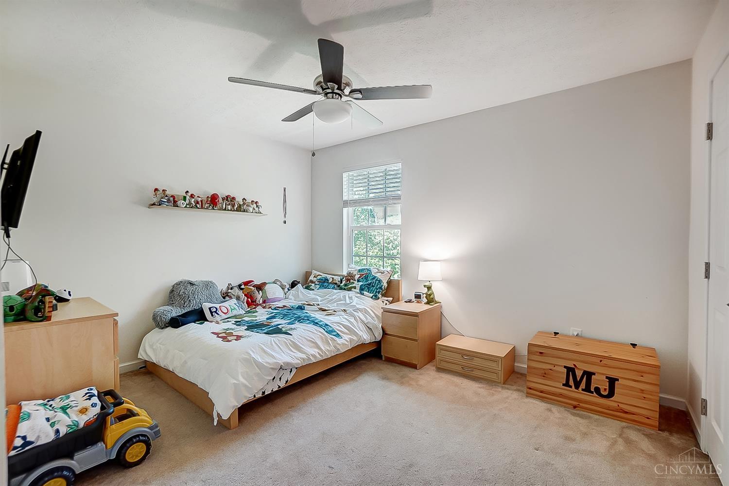 8453 Forest Valley Drive